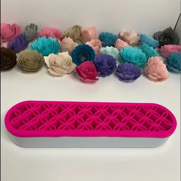 Cosmetics holder - Picture 2 of 5